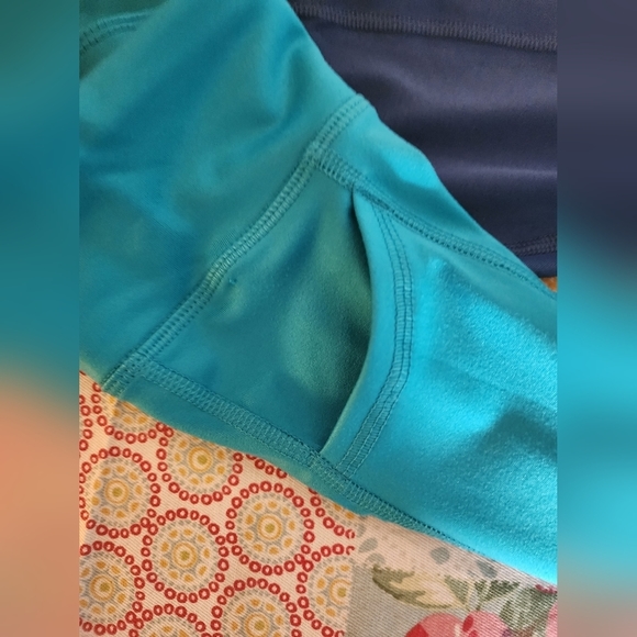 Nwt athletic works 2 tone leggings w/pocket - Picture 2 of 7